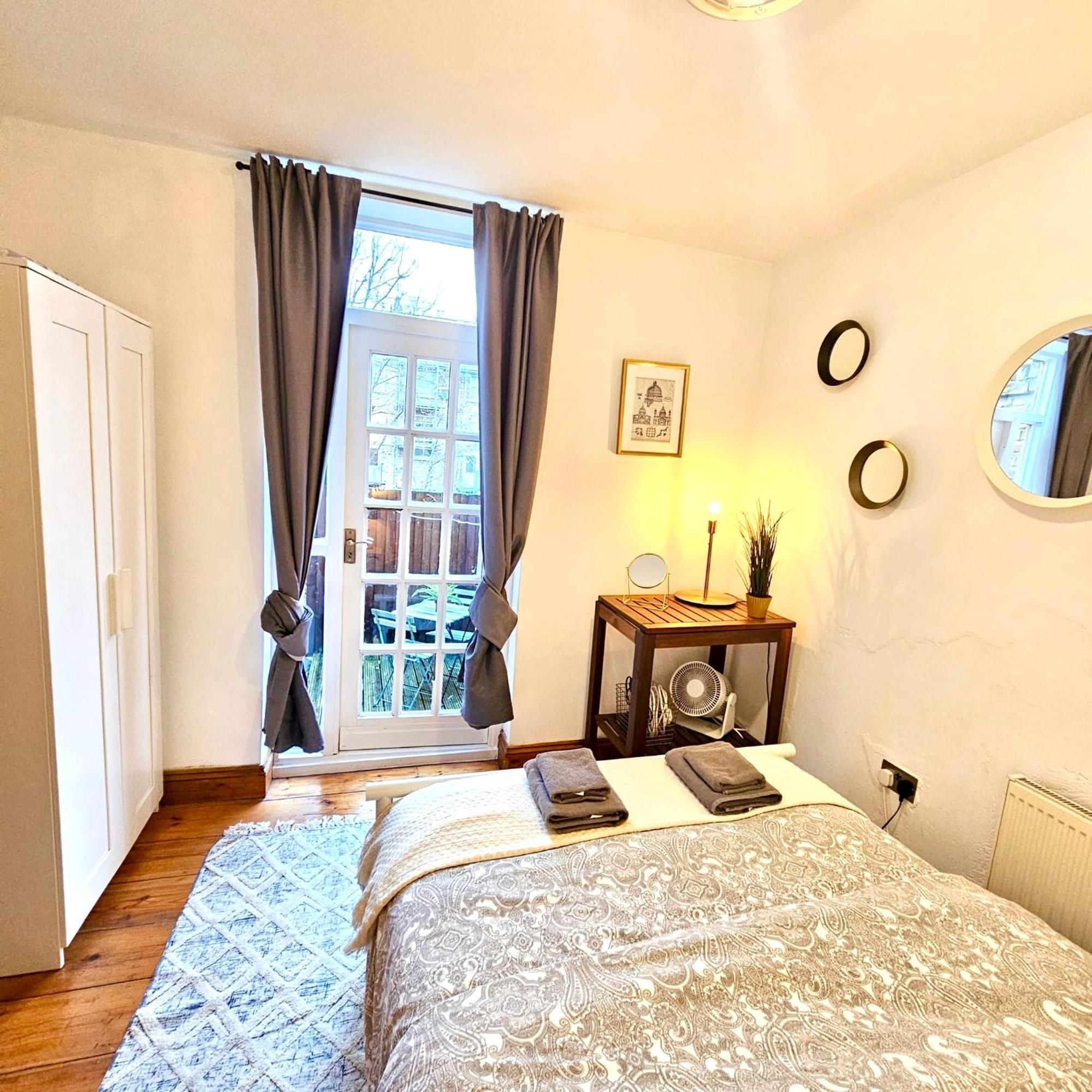 Lovely 1 Bed Apartment 2 Min To Station London Eksteriør bilde
